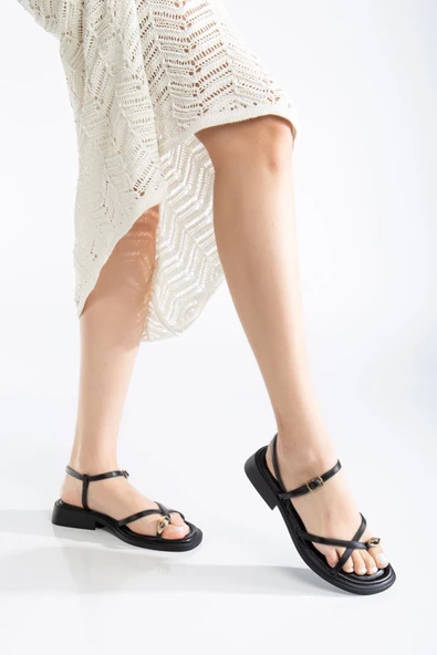 Nordi Siyah Cilt Kemerli Sandalet ürün görseli 1