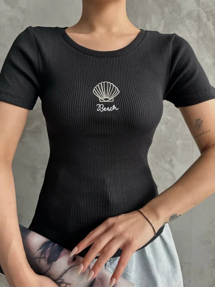 Bac nakışlı bluz - Resim 4