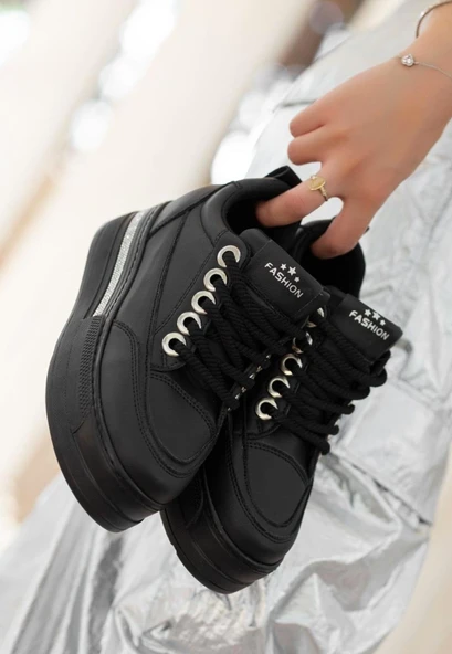 Lulu Siyah Cilt Bağcıklı Spor Ayakkabı - Resim 2