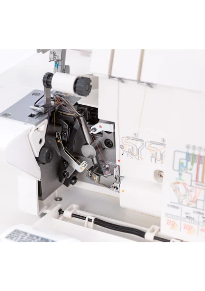 Singer 14 Sh 654 4 İplikli Overlok Makinesi - Resim 2