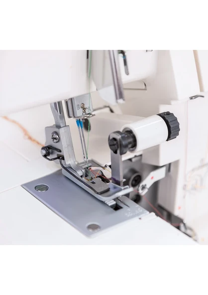 Singer 14 Sh 654 4 İplikli Overlok Makinesi - Resim 4