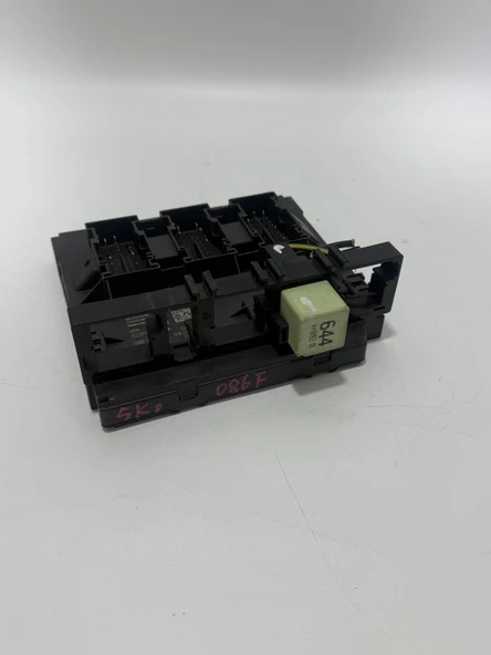 VW 5K0937086F BCM Konfor Beyni (Çıkma Parça) - Resim 3