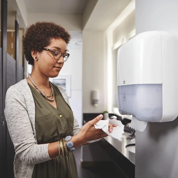 Tork 290067 Advanced Kağıt Havlu 2 Katlı 6 Adet 6*150 m - Resim 3