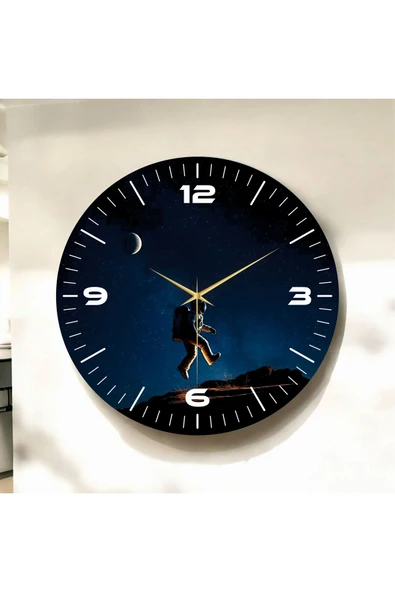 AA Shop Renkli Baskı Astronot Desenli Sayılı Yılbaşı Hediyelik Ahşap Sessiz Tablo Duvar Saati