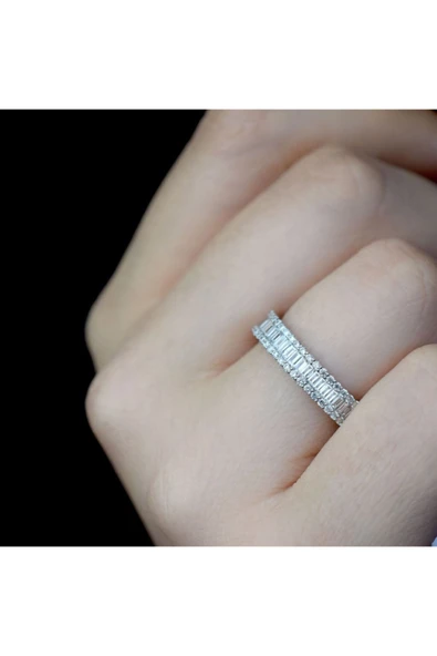 1.68 Ct. Modern Tasarım Tamtur Baget Pırlanta Yüzük ürün görseli 1