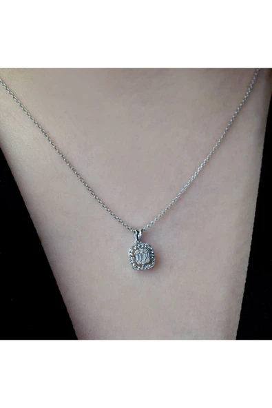Kadın Modern Tasarım 0.08 Ct Baget Kare Tektaş Kolye - 3