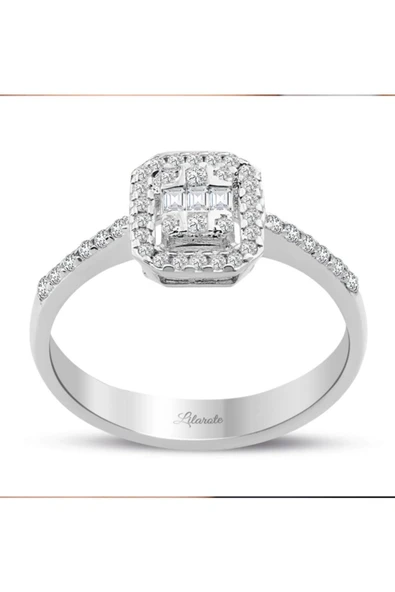 0.30 Ct Modern Tasarım Baget Kare Tektaş Yüzük