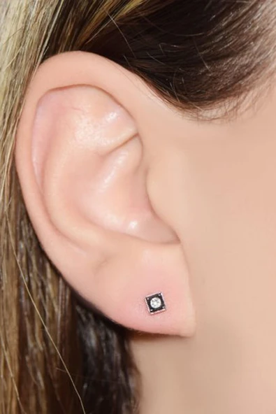 Tektaş Kare Model Elmas Küpe - Resim 3