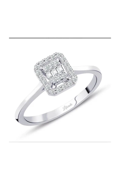 Modern Tasarım 0.18 Ct Baget Kare Tektaş Yüzük
