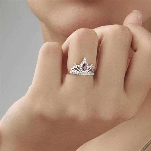 Zirkon Taşlı Kraliçe Motifli Gümüş Bayan Yüzük - Resim 3