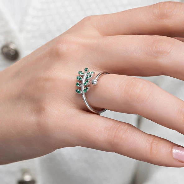 Altın Kaplama Kalp Motifli Minimal Gümüş Bayan Yüzük - Resim 9