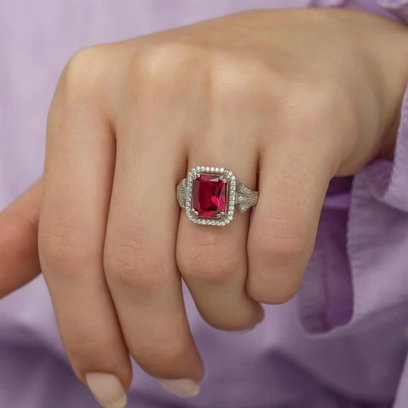 Kırmızı Zirkon Taşlı Motifli Tektaş Gümüş Bayan Baget Yüzük - Resim 2