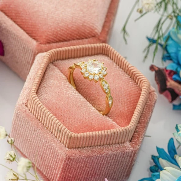 Altın Kaplama Papatya Motifli Tektaş Gümüş Bayan Yüzük - Resim 7