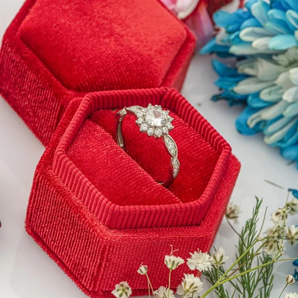 Zirkon Taşlı Sarmaşık Papatya Motifli Tektaş Gümüş Bayan Yüzük - Resim 7