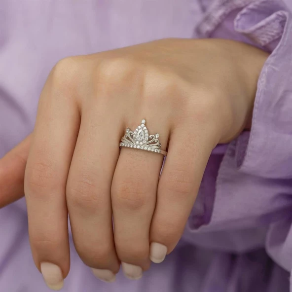 Zirkon Taşlı Kraliçe Taç Motifli Tektaş Gümüş Bayan Yüzük - Resim 6