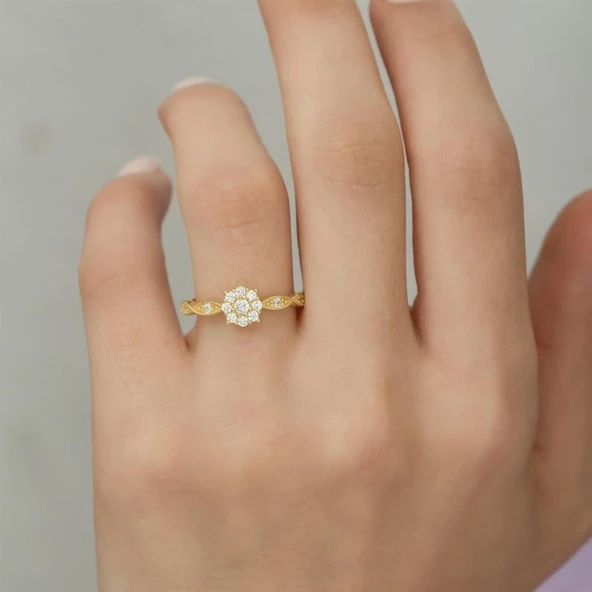 Altın Kaplama Zirkon Taşlı Papatya Model Gümüş Bayan Yüzük - Resim 4