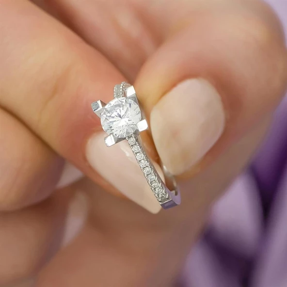 Dört Tırnaklı Zirkon Taşlı Tektaş Gümüş Bayan Yüzük - Resim 12