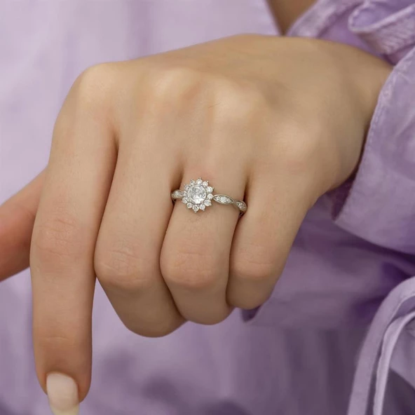 Zirkon Taşlı Sarmaşık Papatya Motifli Tektaş Gümüş Bayan Yüzük - Resim 5