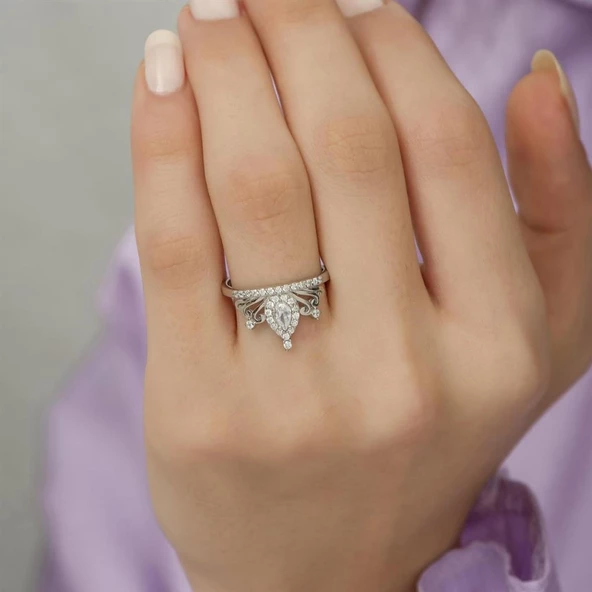 Zirkon Taşlı Kraliçe Taç Motifli Tektaş Gümüş Bayan Yüzük - Resim 3