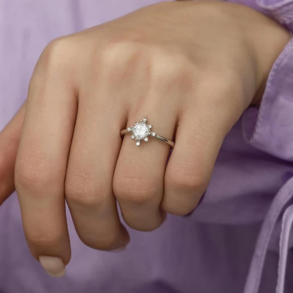 Kare Zirkon Taşlı Tektaş Gümüş Bayan Yüzük - Resim 10