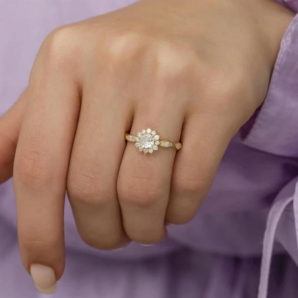 Altın Kaplama Papatya Motifli Tektaş Gümüş Bayan Yüzük - Resim 5