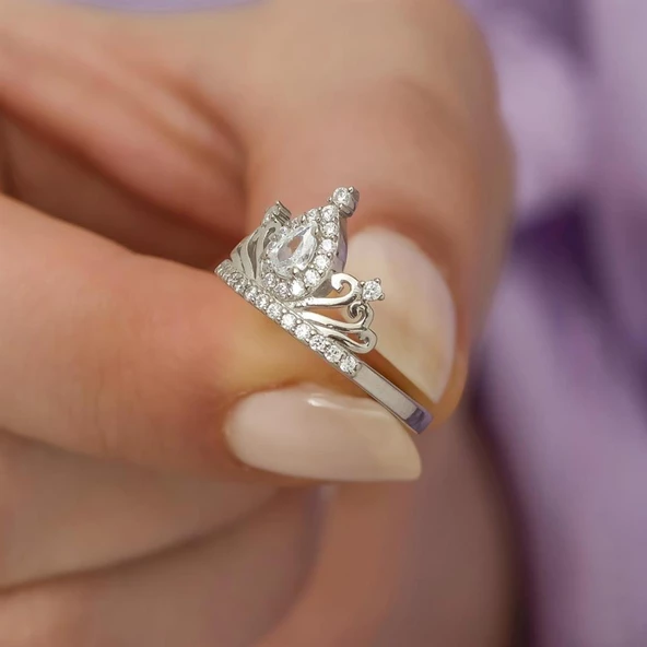 Zirkon Taşlı Kraliçe Taç Motifli Tektaş Gümüş Bayan Yüzük - Resim 5