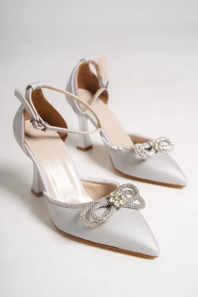 Gri Saten Gümüş Fiyonk Taşlı Stiletto Kadeh Topuklu Ayakkabı - Darley - Resim 4