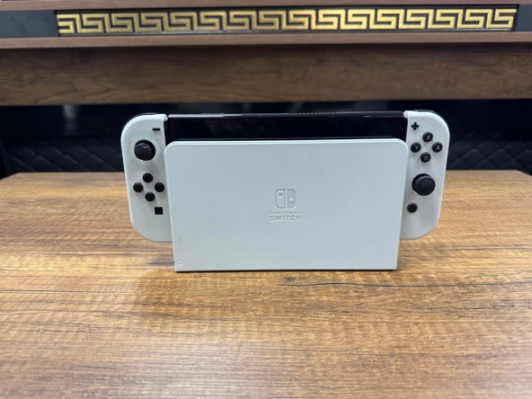 PTTAVM: Nintendo Switch Oled 64GB Beyaz El Oyun Konsolu (İKİNCİ EL)