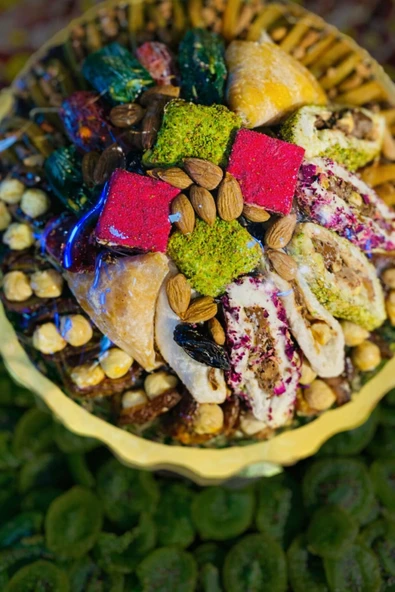 Darende Kayısı Dünyası Divane Paket – Özel Karışık Hediyelik Tepsi