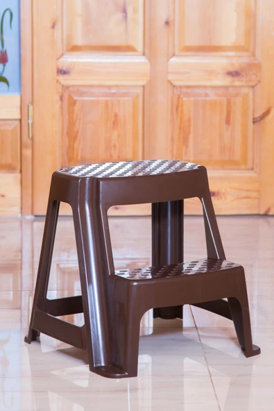 Kahverengi, Plastik Basamaklı Tabure – Kaymaz Yüzeyli, Dayanıklı ve Taşınabilir - Resim 3