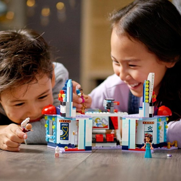 LEGO® Friends Heartlake City Sineması 41448 (451 Parça) Lisanslı - 5