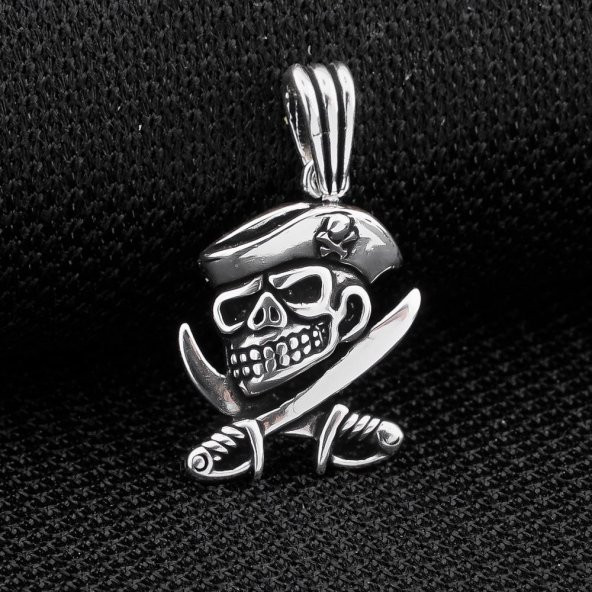 Korsan Temalı 925 Ayar Gümüş Kolye Ucu ürün görseli 1