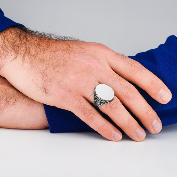 Oval Tasarımlı Düz Parlak 925 Ayar Gümüş Yüzük - Resim 2