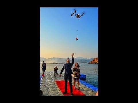 Evlilik Teklifi Organizasyonu Drone İle Havadan Hediye Kutu Getirme - Resim 2