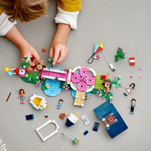 LEGO Friends 41447 Heartlake City Park - 5