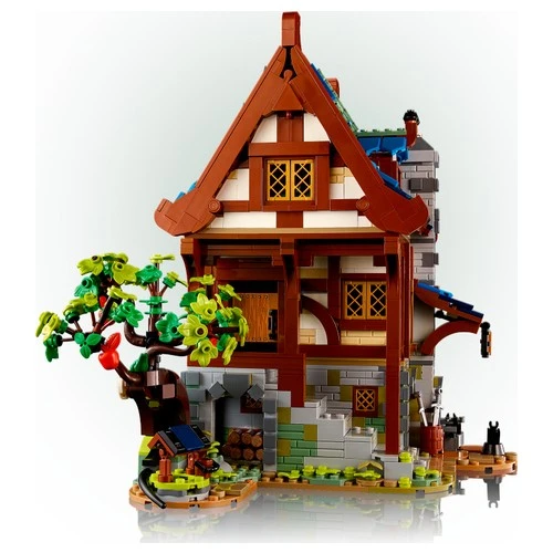 LEGO Ideas 21325 Medieval Blacksmith - Resim 4