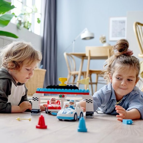 LEGO Duplo 10947 Race Cars - 8