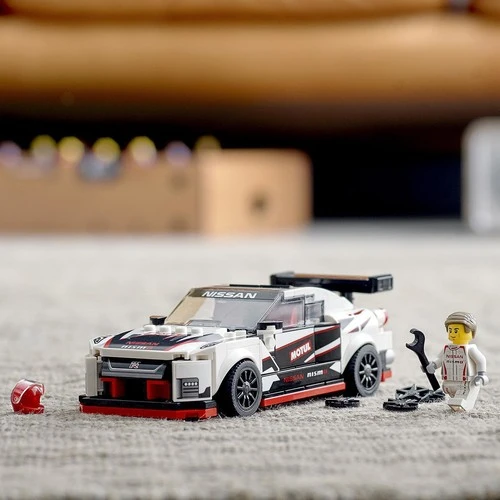 LEGO Speed Champions 76896 Nissan GT-R NISMO - Resim 6