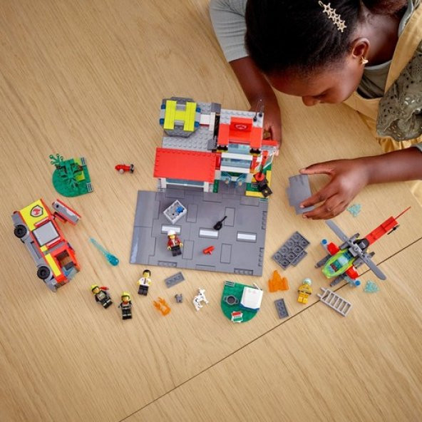 LEGO City 60320 Fire Station - 6