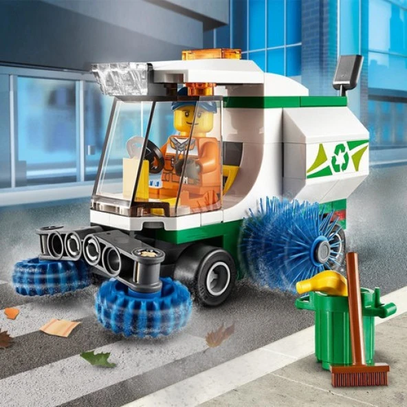 LEGO City 60249 Street Sweeper - 5