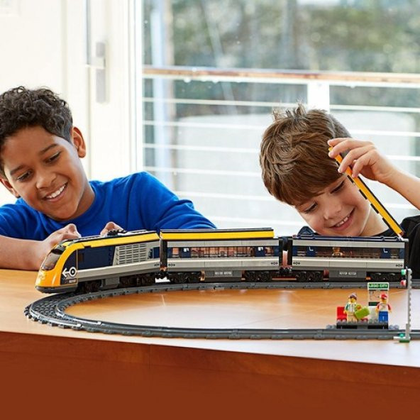 LEGO City 60197 Passenger Train - 4
