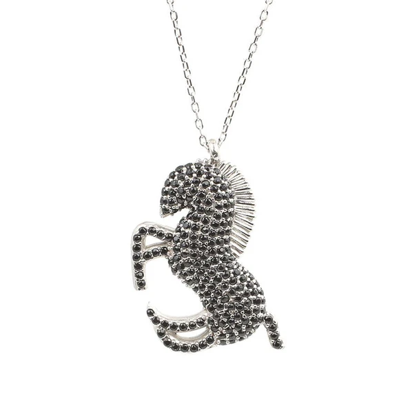 925 Ayar Gümüş Oniks Taşlı Şahlanan At Modeli Kolye ürün görseli