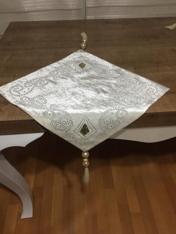 Finezza Elaina Kadife Kristal Taş Baskılı Kumaş Krem Salon Takımı 4 Parça - 784 - 4