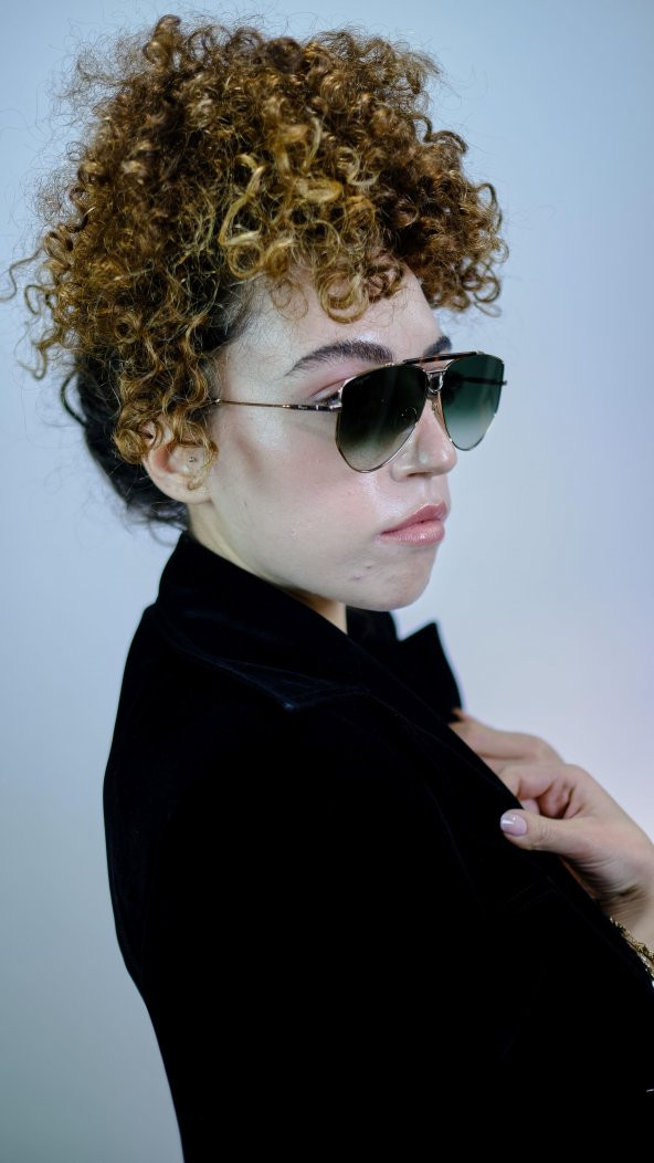 Salvatore Ferragamo SF241S 750 Kadın Güneş Gözlüğü - Resim 2