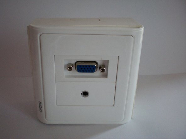 Vga+Audio Duvar Prizi ürün görseli