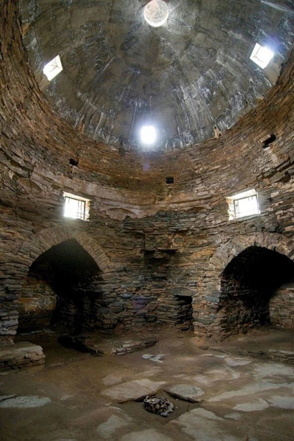 Kırgızistan Taş Rabat Kervansarayı Oval Magnet - Resim 6