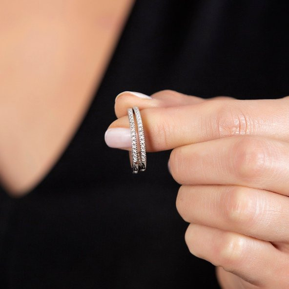 Nipora Starlight Diamond Tek Sıra Zirkon Taşlı Halka Tasarım 925 Ayar Gümüş Küpe - 3