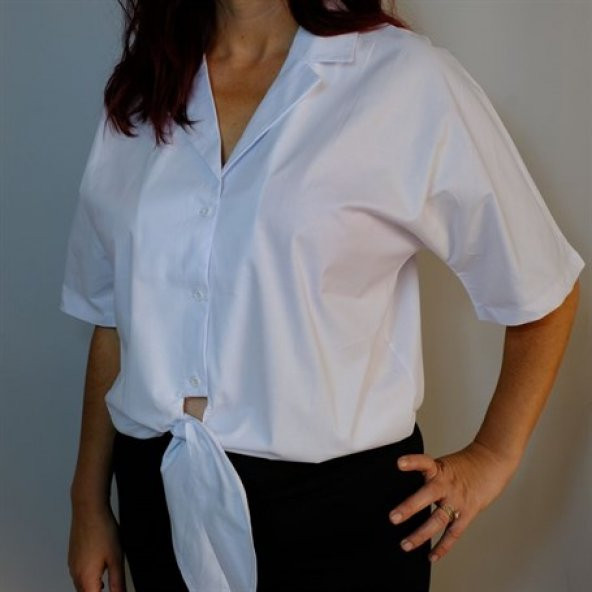Kadın V Yaka Bağlamalı Beyaz Renkli Gömlek