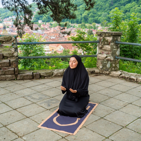 BAHA Portable Prayer Mat Mihrab SEJADAH (BLACK GOLD) - 2