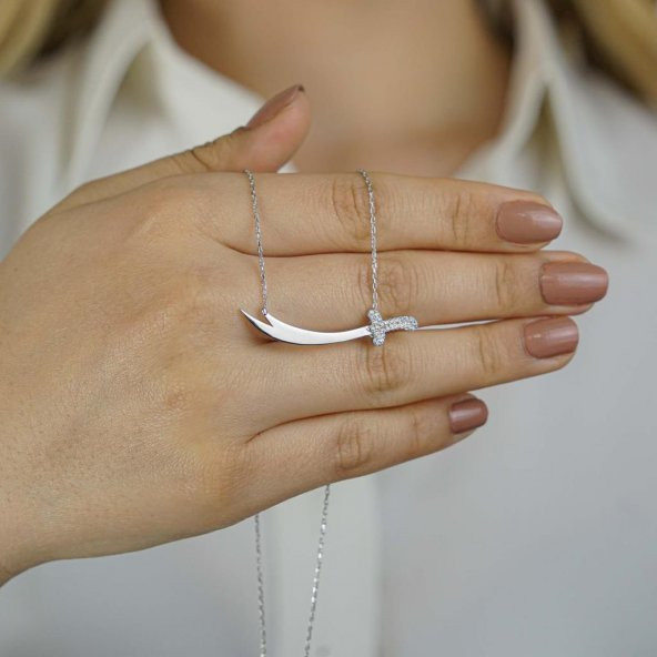 Zülfikar Kılıç Tasarımlı Beyaz Zirkon Taşlı 925 Ayar Gümüş Kadın Kolye ürün görseli